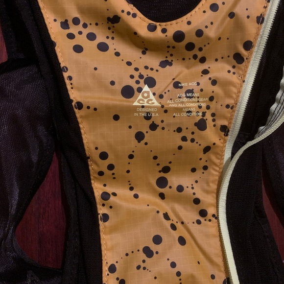 Nike ACG Trail Running Hydration Vest Sz L/XL - Picture 3 of 4